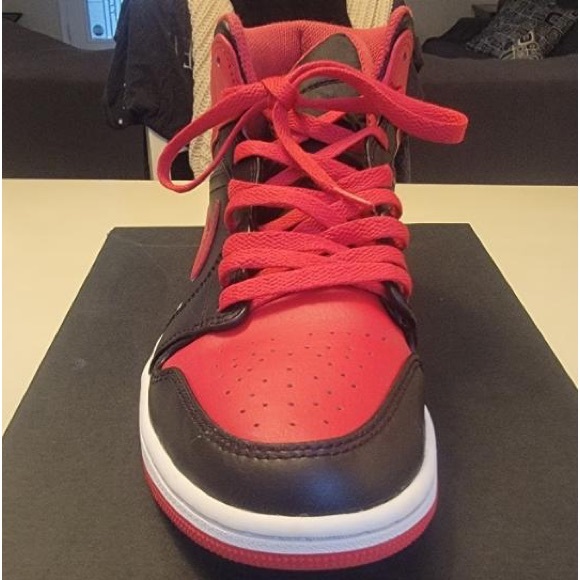 Reverse bred Jordan one mids - Picture 4 of 8